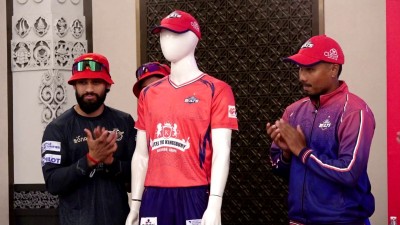  जनकपुर बोल्ट्सका खेलाडीले बिहीबार आ–आफ्नो आमाको नाम लेखिएको जर्सीमा खेल्ने 